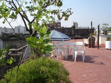 PH de 5 ambientes con terraza y entrada independiente.