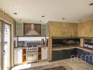 Departamento de 4 dormitorios en venta en Las Lomitas | Lomas de Zamora Oeste