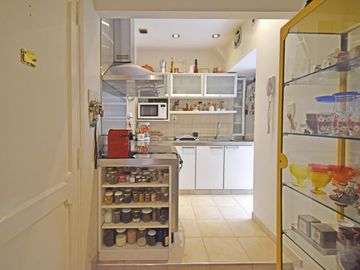 PH EN VENTA, BELGRANO, 3 AMBIENTES Y 2 PATIOS