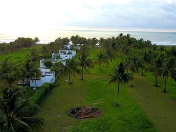 Cojimies. Inversión turística-Venta Quinta Vacacoional- 6 casas