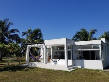 Cojimies. Inversión turística-Venta Quinta Vacacoional- 6 casas