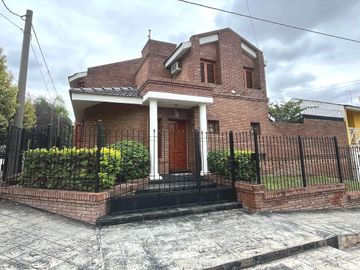 Casa 3 dormitorios 1 C/ BAÑO EN SUITE  - APTO CREDITO !!