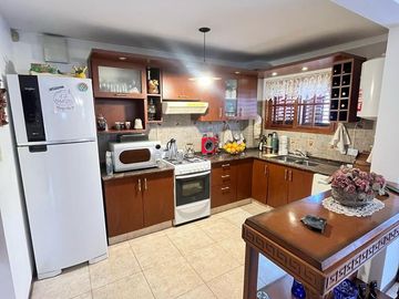 Casa 3 dormitorios 1 C/ BAÑO EN SUITE  - APTO CREDITO !!
