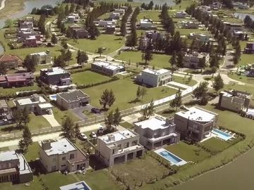 Terreno en venta -734Mts2 - Principado de San Vicente, San Vicente