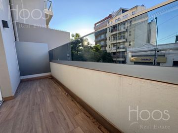 Departamento en duplex super luminoso c/ cochera pileta su parrilla