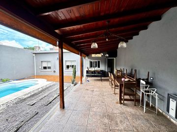 Casa en Merlo Sur - Tres Ambientes - Peru 1300