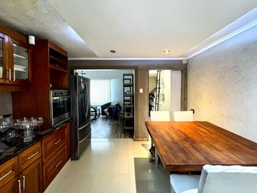 Casa en Merlo Sur - Tres Ambientes - Peru 1300