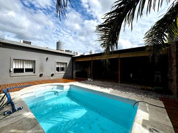 Casa en Merlo Sur - Tres Ambientes - Peru 1300