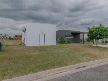 OPORTUNIDAD VENTA CASA San Sebastián A1 NO APTO CREDITO MB