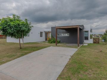 OPORTUNIDAD VENTA CASA San Sebastián A1 NO APTO CREDITO MB