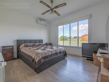 OPORTUNIDAD VENTA CASA San Sebastián A1 NO APTO CREDITO MB