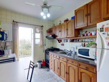 Departamento 4AMB con balcón terraza con gran vista al Parque Chacabuco