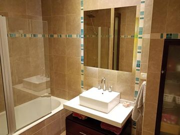 Departamento en venta - 2 Dormitorios 1 Baño - 112Mts2 - Bernal