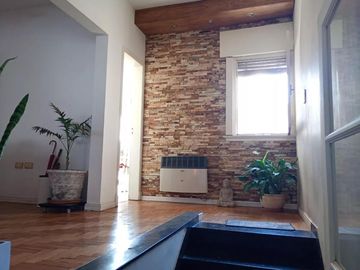 Departamento en venta - 2 Dormitorios 1 Baño - 112Mts2 - Bernal
