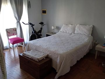 Departamento en venta - 2 Dormitorios 1 Baño - 112Mts2 - Bernal