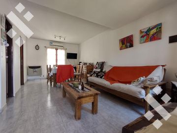 En Venta Dúplex 3 Dormitorios Barrio Santa Genoveva, Pilcomayo 767 Neuquén Capital -