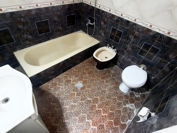 Casa-San Justo-Isidro Casanova-3ambientes-cochera-patio-oportunidad-permuta-financiación,lote propio