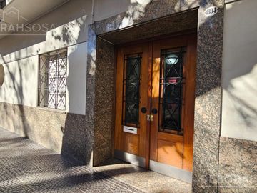 Venta Departamento 3 ambientes con dependencia y balcón al frente! Apto profesional!