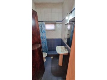 OPORTUNIDAD ! Lote con dos casas ingreso independiente-San Miguel- Callao 3500 -