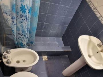 OPORTUNIDAD ! Lote con dos casas ingreso independiente-San Miguel- Callao 3500 -