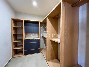 CASA EN VENTA EN BOSQUE CEDROS, ARBOLADA BOSQUES DE SANTA ANITA, TLAJOMULCO