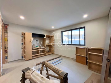 CASA EN VENTA EN BOSQUE CEDROS, ARBOLADA BOSQUES DE SANTA ANITA, TLAJOMULCO