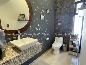 CASA EN VENTA EN RESIDENCIAL ASTURIAS FRENTE A PARQUE
