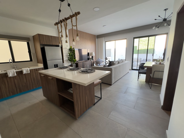 Casa en Venta en Residencial Mar Abierto - Modelo Marsella