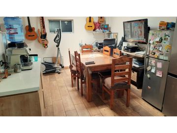 VENTA CASA 4D 3B 2E 1 Bodega  - REMODELADA - MUY BIEN UBICADA - LA REINA