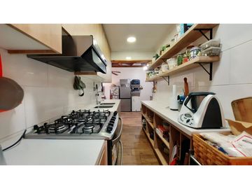 VENTA CASA 4D 3B 2E 1 Bodega  - REMODELADA - MUY BIEN UBICADA - LA REINA