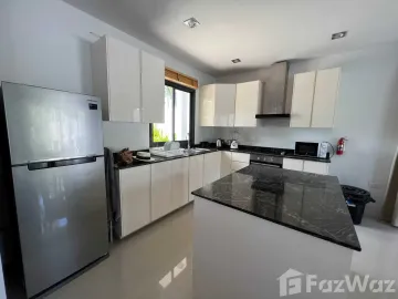 3 bedroom villa with private pool