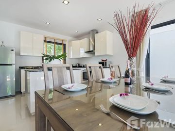 3 bedroom villa with private pool