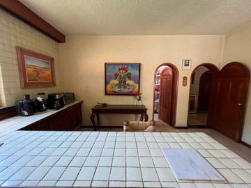 Casa con Alberca en Venta Colinas De San Javier