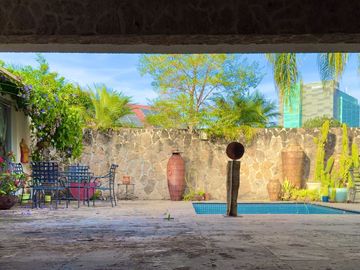 Casa con Alberca en Venta Colinas De San Javier