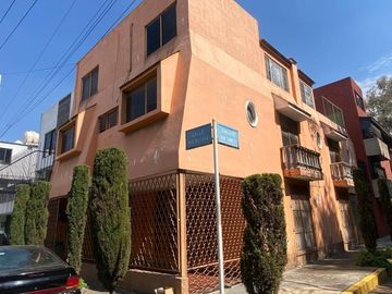 Casa para remodelar en Venta Paseos de Churubusco, Iztapalapa, CDMX.