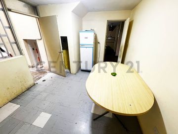 VENTA DE CASA DE 3 PISOS EN BELLAVISTA