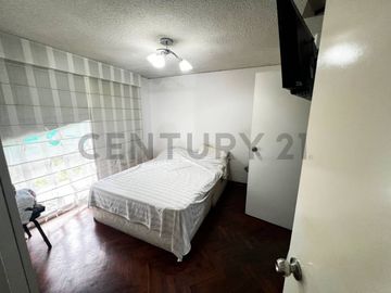 VENTA DE CASA DE 3 PISOS EN BELLAVISTA