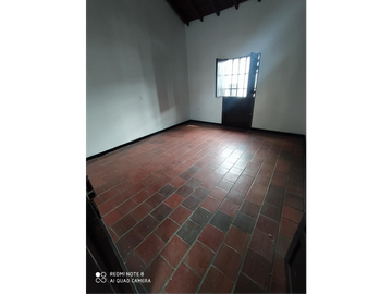 VENTA CASA CASCO URBANO DE GIRON