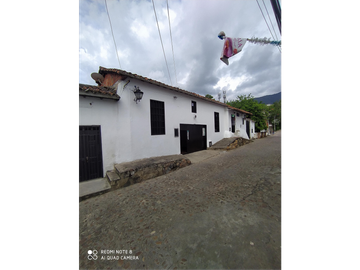 VENTA CASA CASCO URBANO DE GIRON