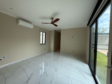 Casa con Paneles Solares en Venta en San Antonio Hool