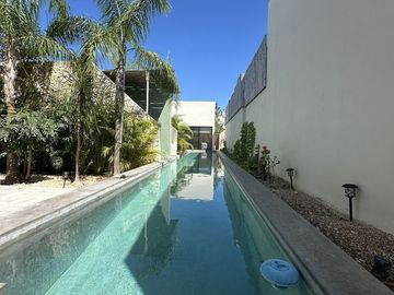 En Venta Casas Gemelas 4 recámaras 1 planta Conkal Privada Canarias.