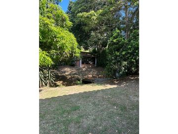 VENTA CASA CAMPESTRE CON APARTAMENTO. GUATIGUARA P/CUESTA. 500m
