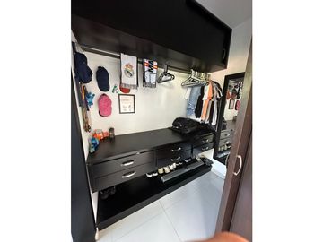 VENTA CASA CAMPESTRE CON APARTAMENTO. GUATIGUARA P/CUESTA. 500m