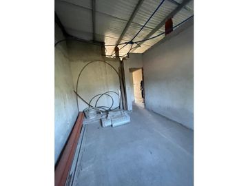 CASA 3 DORMITORIOS 75% terminado
