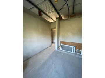 CASA 3 DORMITORIOS 75% terminado