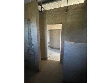 CASA 3 DORMITORIOS 75% terminado