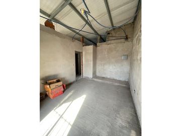 CASA 3 DORMITORIOS 75% terminado