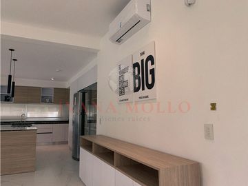 CASA EN VENTA - ISLAS DEL GOLF - 5 AMBIENTES VISTA AL GOLF