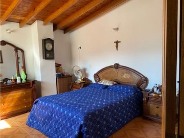 VENTA APARTAMENTO EN LAURELES SANTA TERESITA