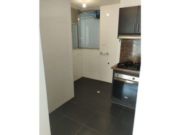VENDO HERMOSO APTO VILLA CAROLINA PRIMER PISO 2 HABT + PATIO 290 MILL